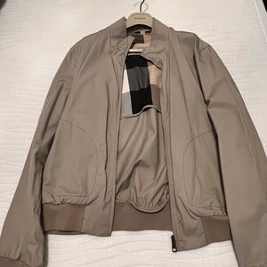 Burberry short coat